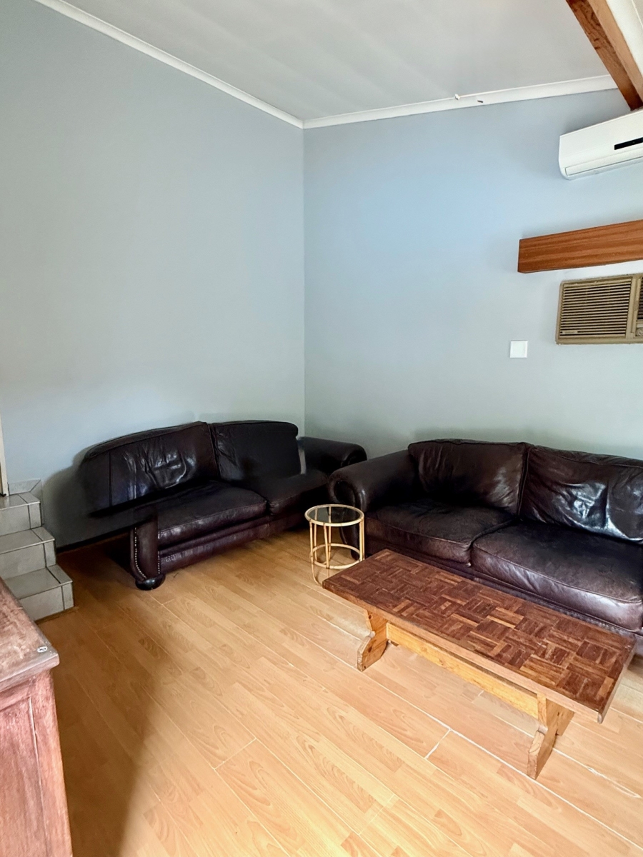 4 Bedroom Property for Sale in Bergzicht Western Cape